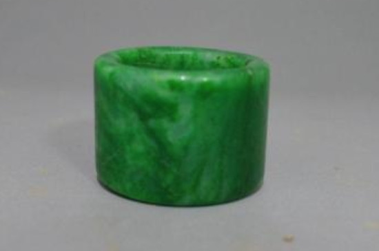 干青属于翡翠吗