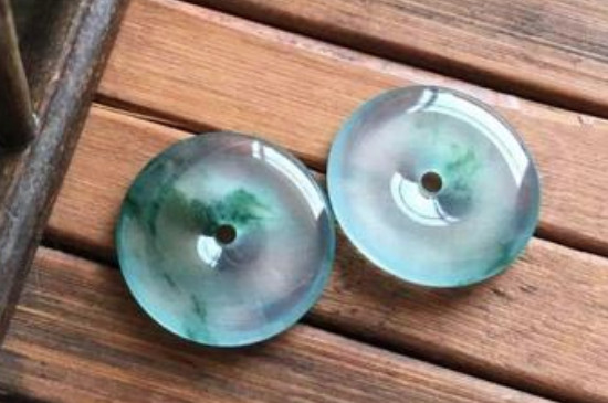 翡翠平安扣怎么鉴定真假