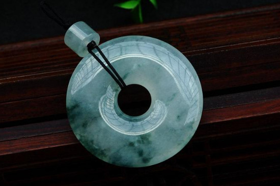 如何区别假翡翠