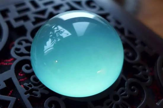 危料蓝水翡翠和缅料的区别