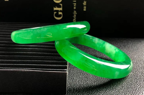 翡翠和黄金可以一起戴吗