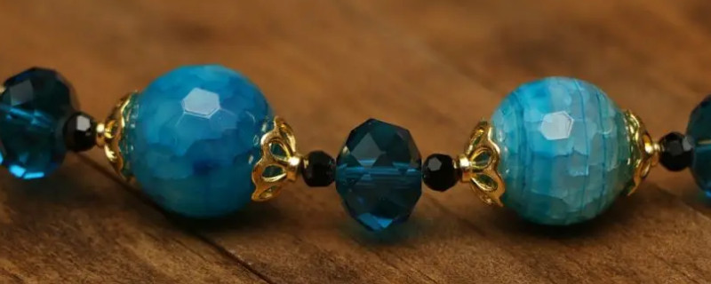 绿松石致密块状结构是什么意思