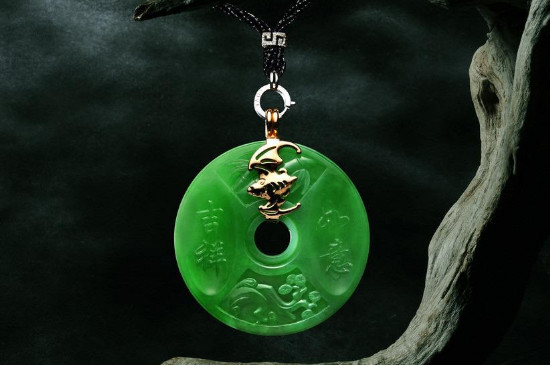 玉髓和翡翠的区别