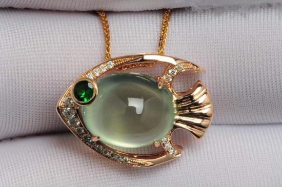 翡翠的棉线跟纹的区别