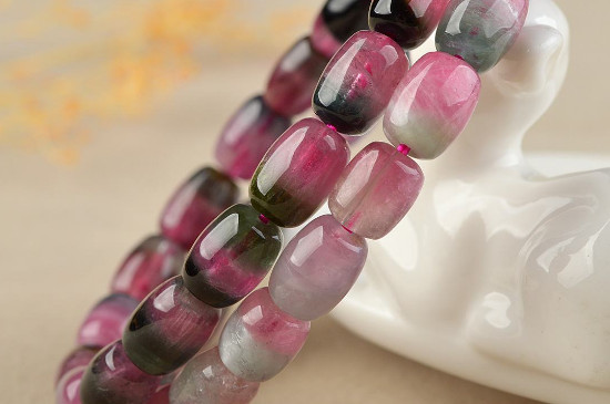 水晶手串怎么穿