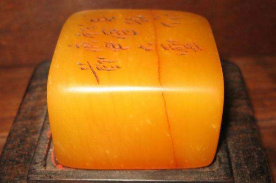 田黄石是软还是硬的