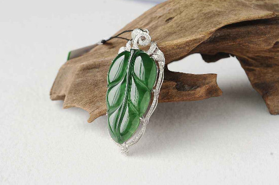 阿富汗玉和翡翠的区别