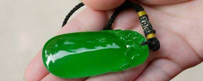 自己简单鉴定翡翠的真假