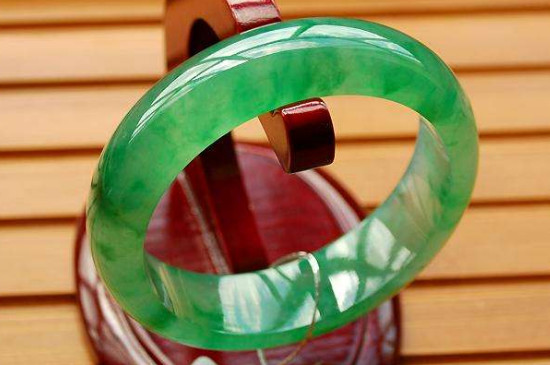 危地马和缅甸翡翠区别