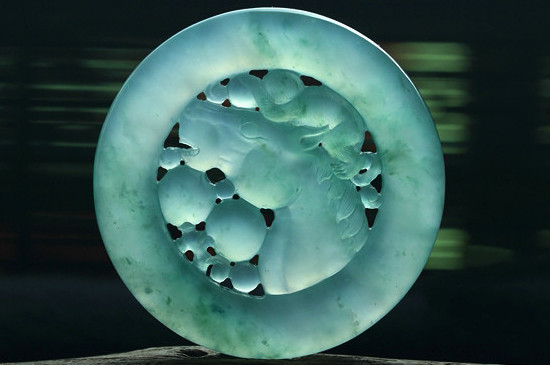 翡翠和危料翡翠的区别