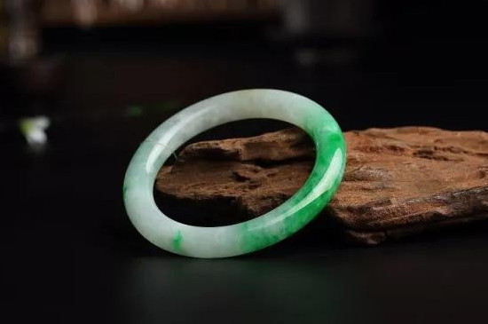 翡翠怎么自己抛光