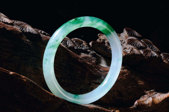 天然翡翠a货是什么意思