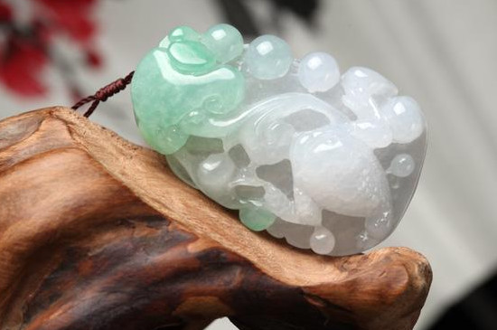 金蟾女性戴有什么讲究