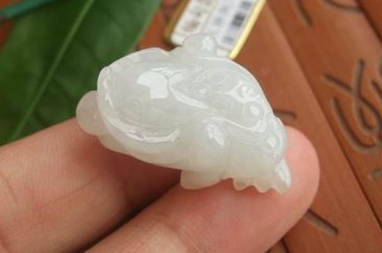 金蟾女性戴有什么讲究