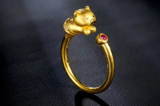 足金合成立方氧化锆是真黄金吗