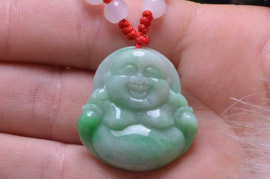 翡翠吊坠怎样穿绳