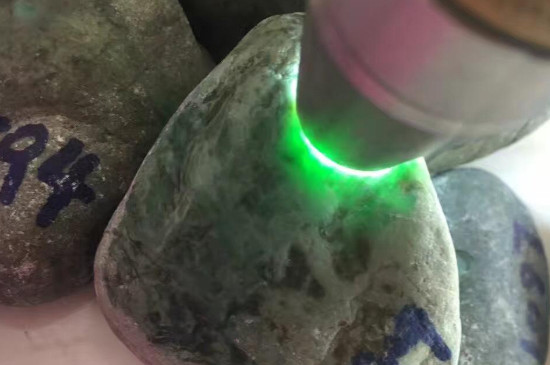 马萨场口翡翠特点