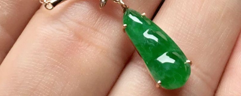 冰种翡翠有抛光粉吗?