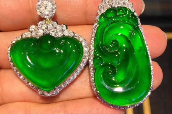 翡翠绿色代表什么寓意