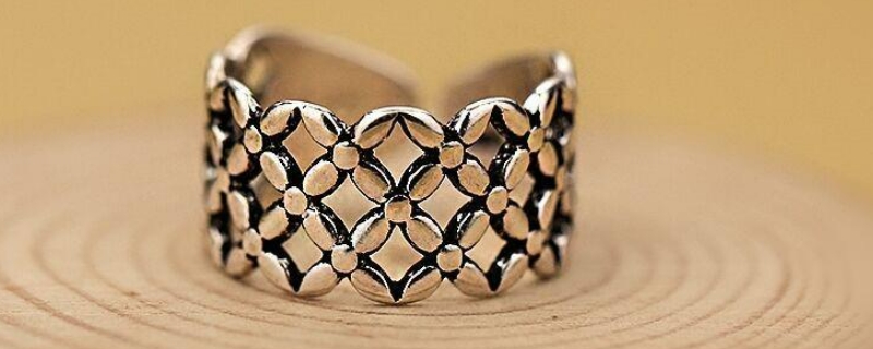 银戒指戴左手还是右手