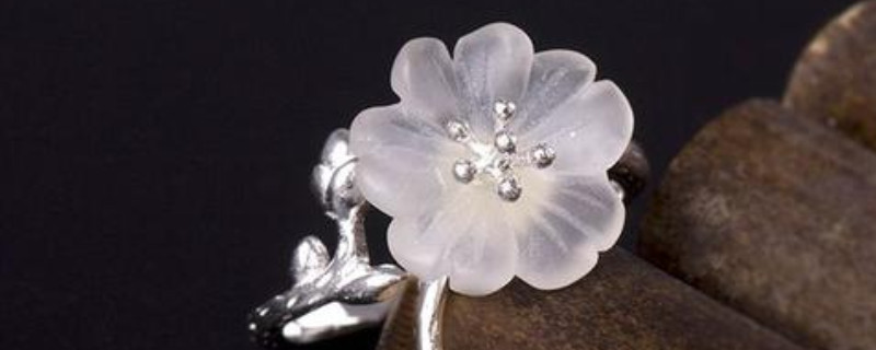 白阿塞水晶功效