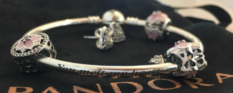 潘多拉手链怎么打开