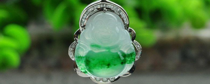 翡翠如何保养会越来越润