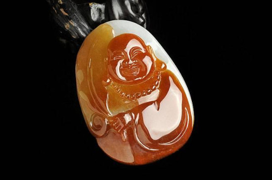 翡翠如何保养会越来越润