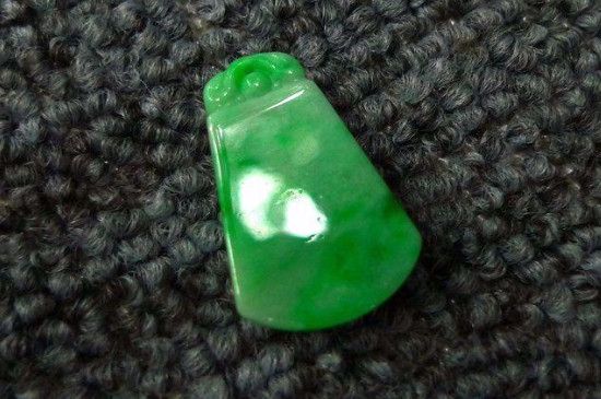 翡翠产地哪里最好，缅甸翡翠举世闻名