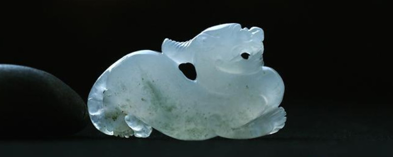 翡翠需要怎么养?