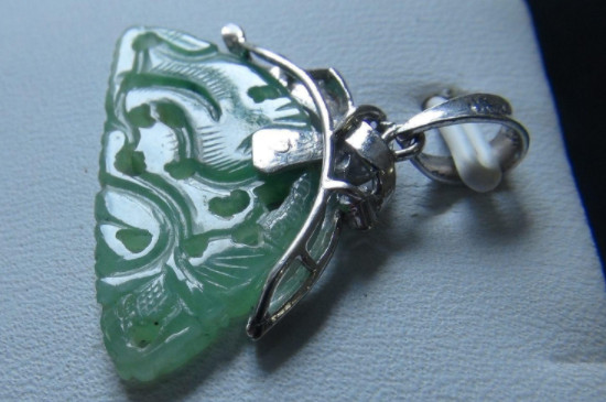 鉴定翡翠用盐水最简单方法