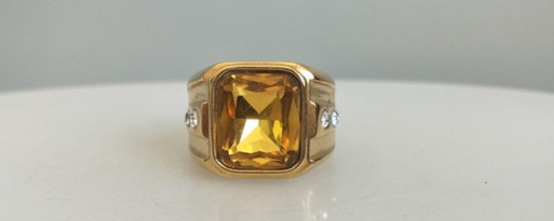 黄宝石的寓意和象征