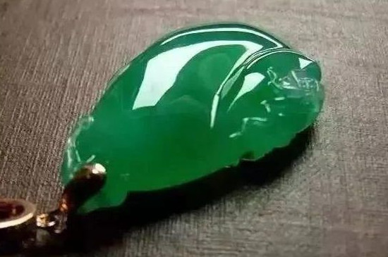 和田玉和翡翠的成分区别