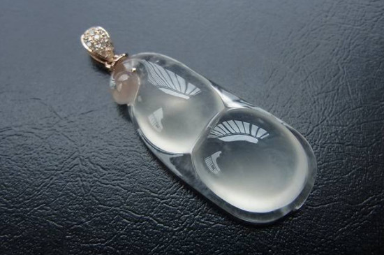 玻璃种翡翠硬度是多少