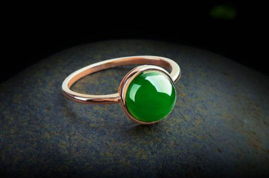 阳绿和帝王绿的区别