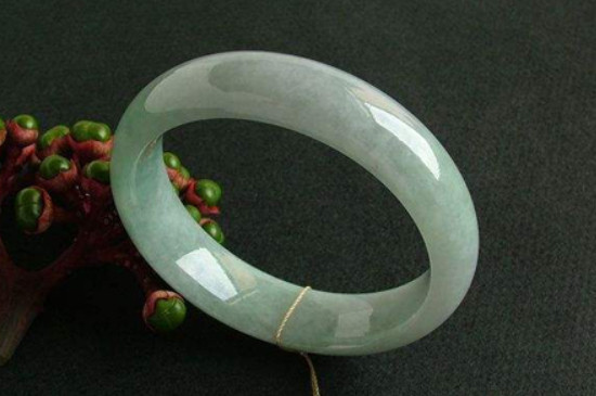 玉和翡翠的鉴别方法