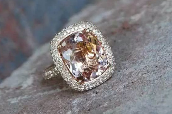 带戒指每个手指的意义男女