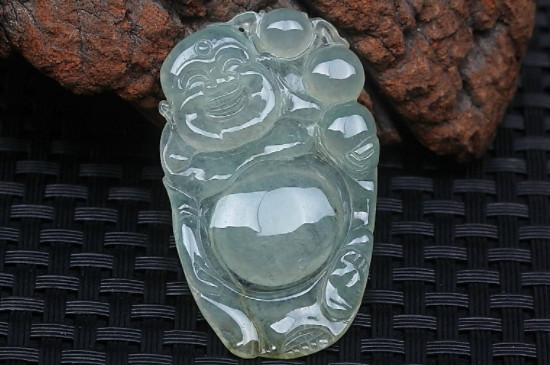 如何鉴别冰种翡翠