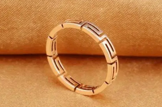 黄金色钛钢掉色吗