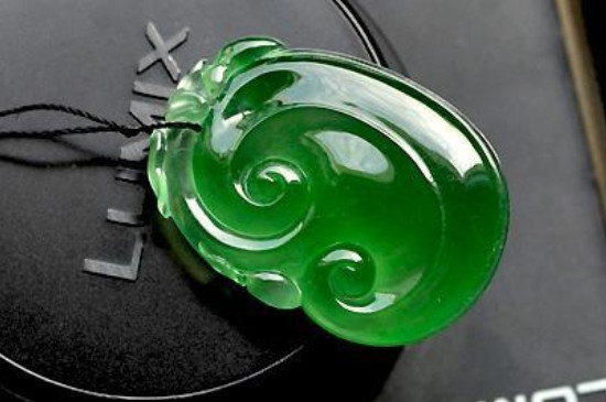 翡翠与玉石的区别