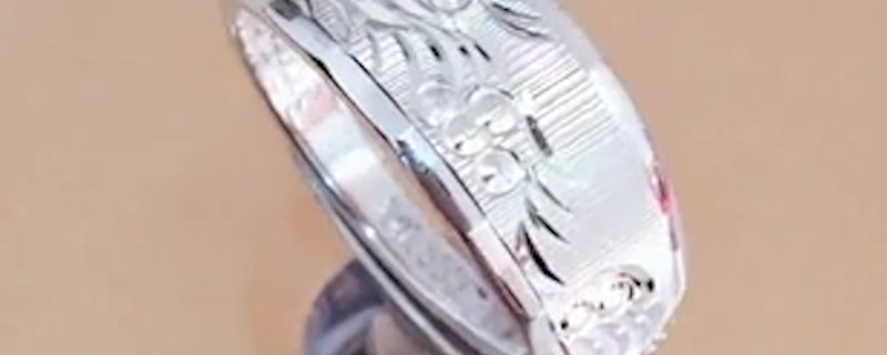 黄金和银可以一起佩戴吗