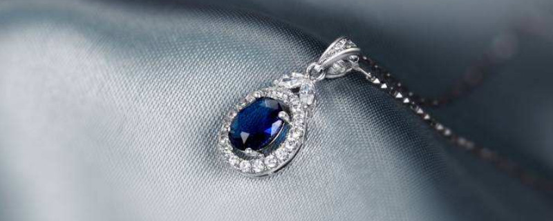 黄金不能和什么一起佩戴