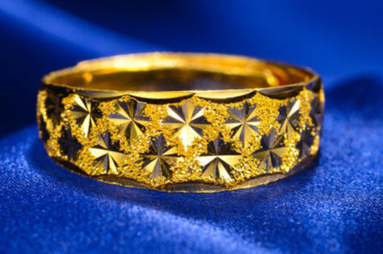 22k金是不是不值钱