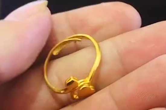 5d硬金是不是纯黄金