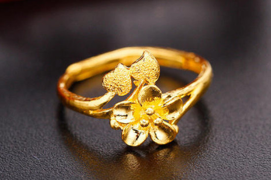 黄金变色是什么原因