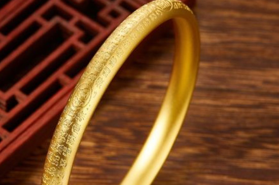古法黄金手镯容易变形吗