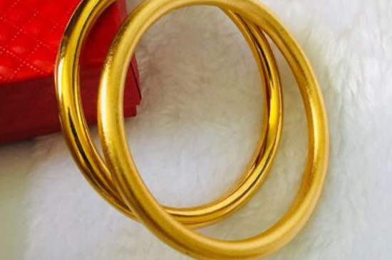 古法黄金手镯容易变形吗