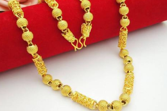 黄金项链越戴越长补救方法