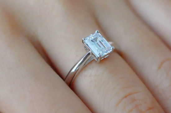 金750钻石戒指是什么意思