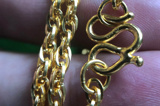 男人不能佩戴黄金项链吗